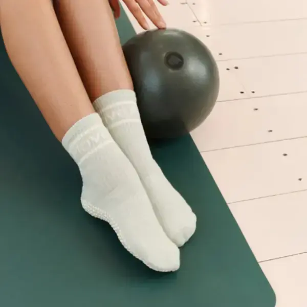 Zachte Pilates Bal - 22 cm - MoveActive - Donker Groen - Afbeelding 4