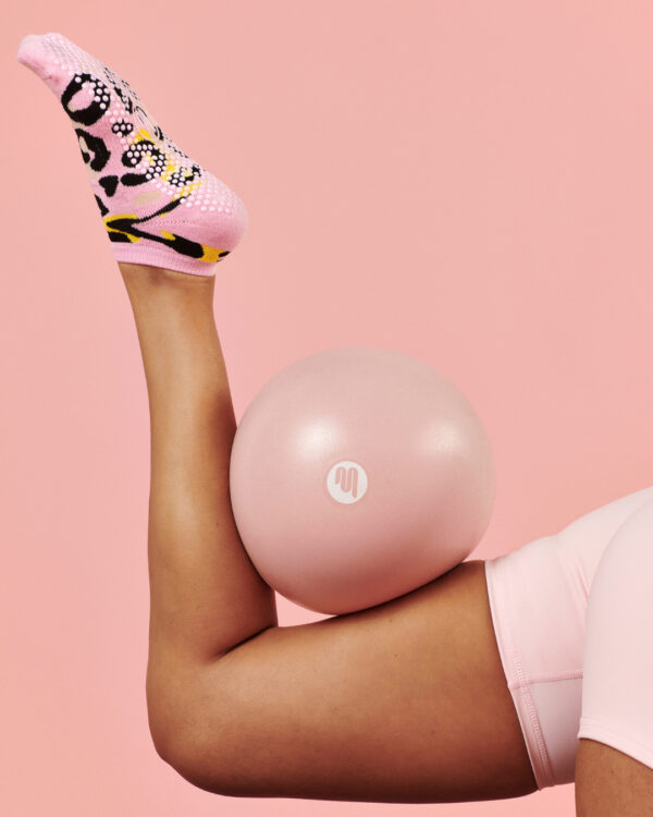 pilates bal 22 cm roze