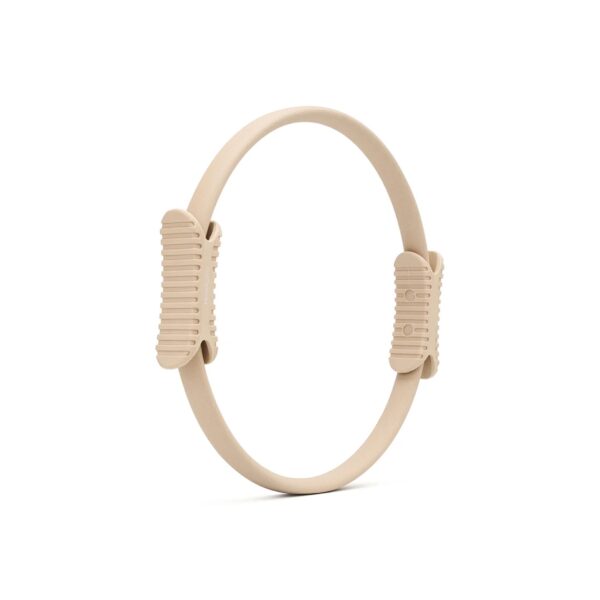detail van TPR handgreep op pilates ring 37 cm