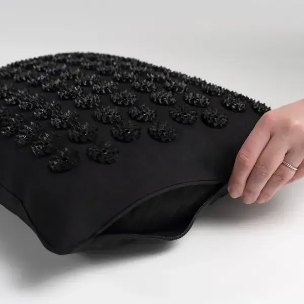 Shakti Spijkermat Kussen Original - Niveau 2 Zwart